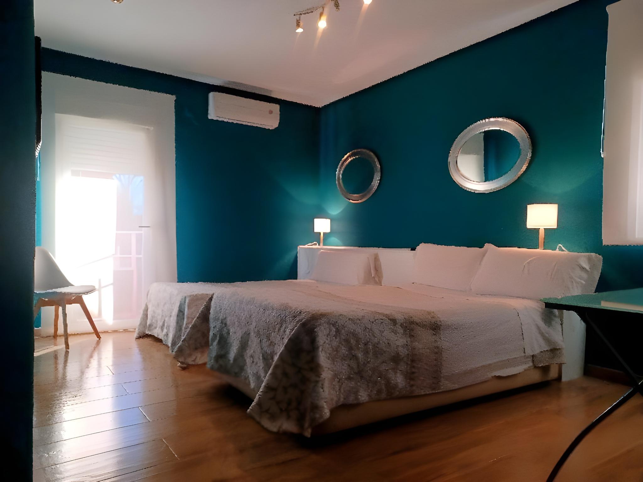 Family, Single Bed