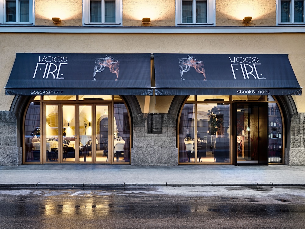 GRAUER BAR in INNSBRUCK
