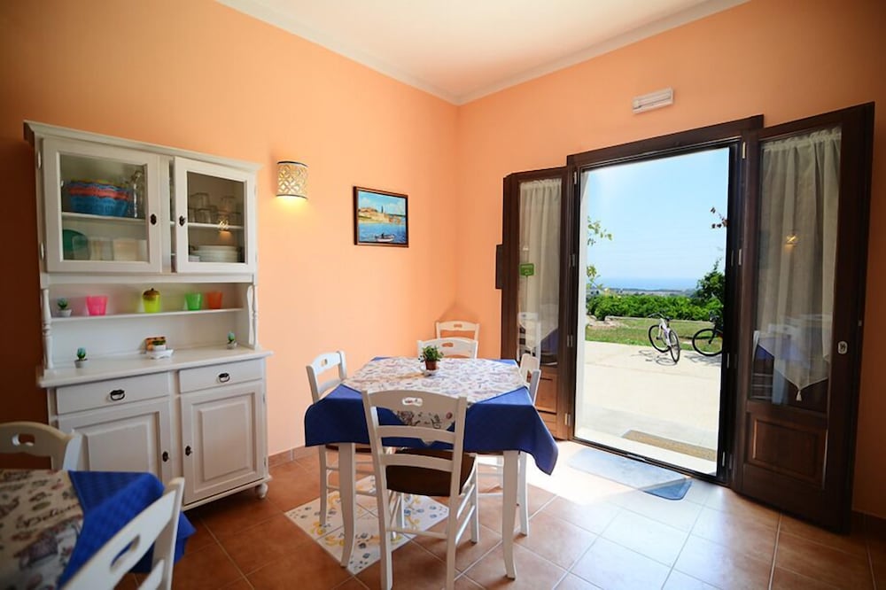 Agriturismo Alle Riserve Cavagrande 33/50