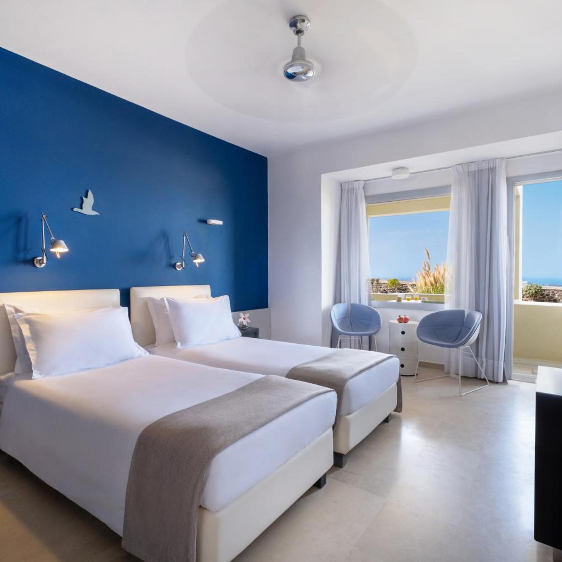 Room, Double Bed, Volcano View