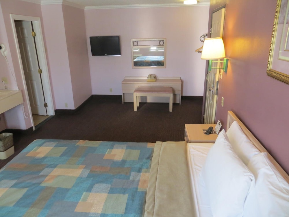 Hollywood Stars Inn 27/63