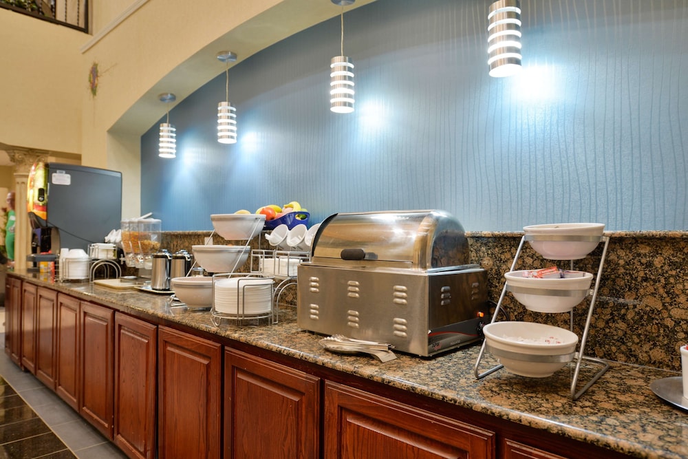 restaurant-cafeteria