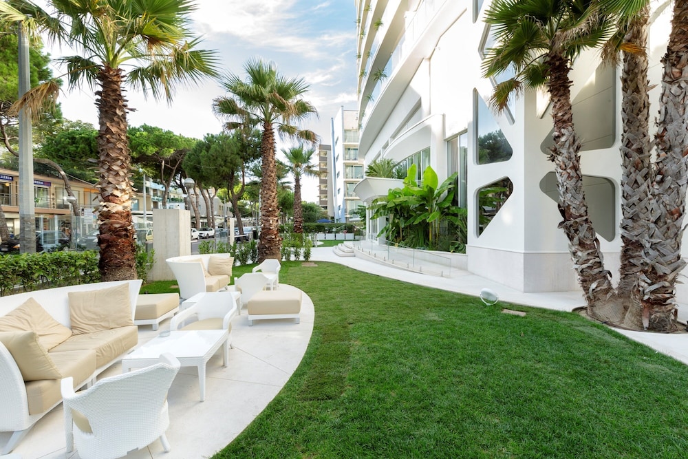 Hotel Sporting Rimini 70/74