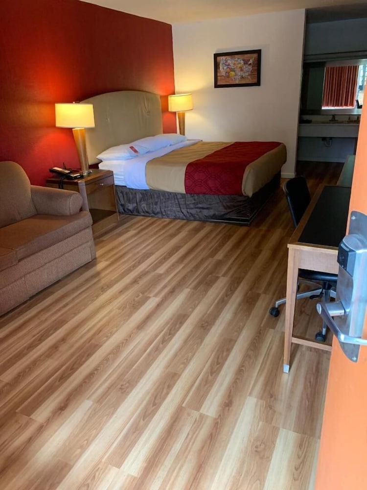 Amerivu Inn Gilbertsville 10/24