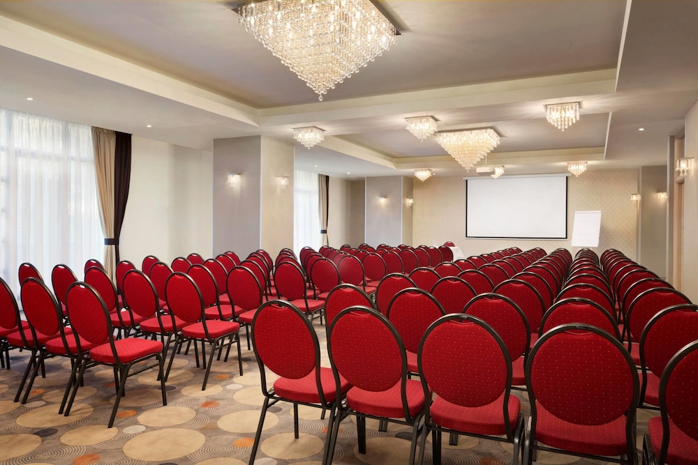 Ramada by Wyndham Constanta 43/51