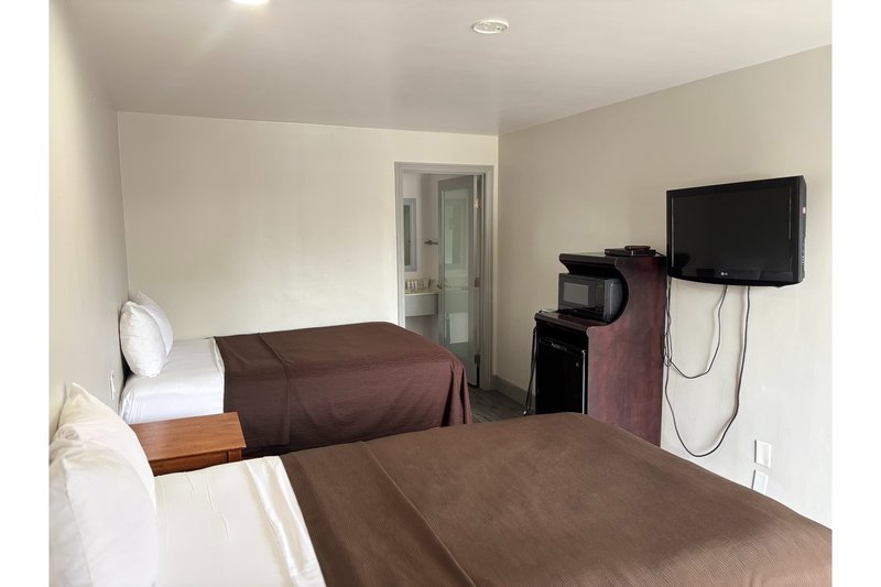 6 Rivers Motel 19/56