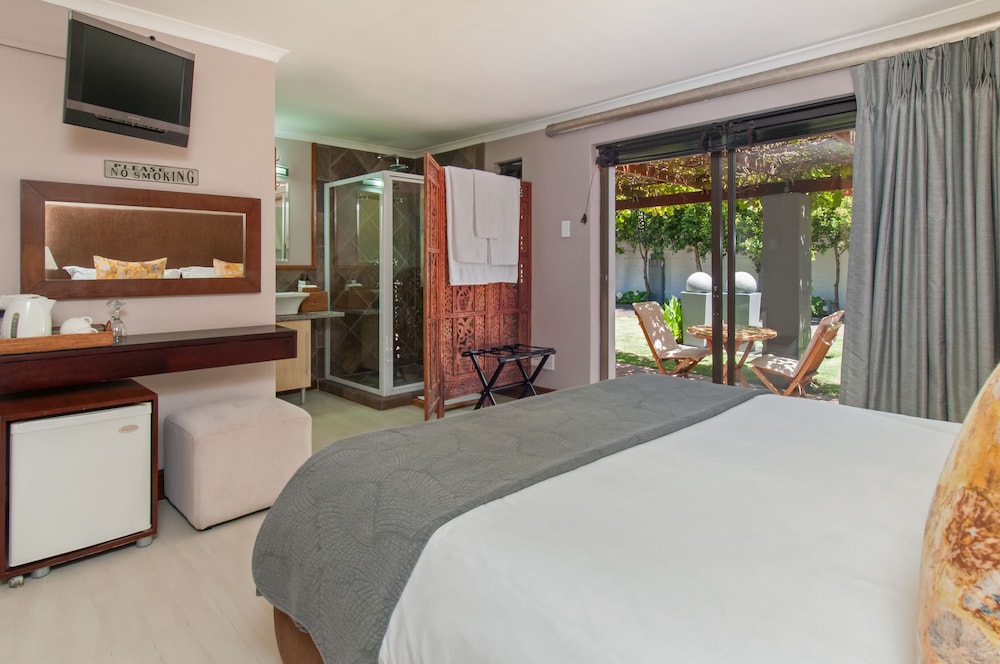 Whale Away Guest House 8/50