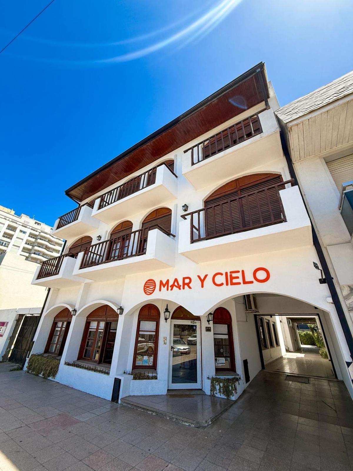 Hotel Mar y Cielo 1/48