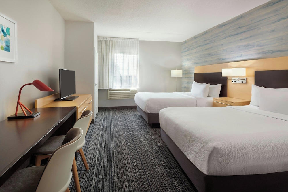Towneplace Suites by Marriott London 12/58