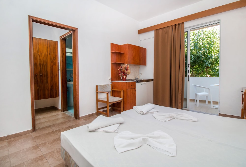 Cabu Hotel Adults Only 11/43