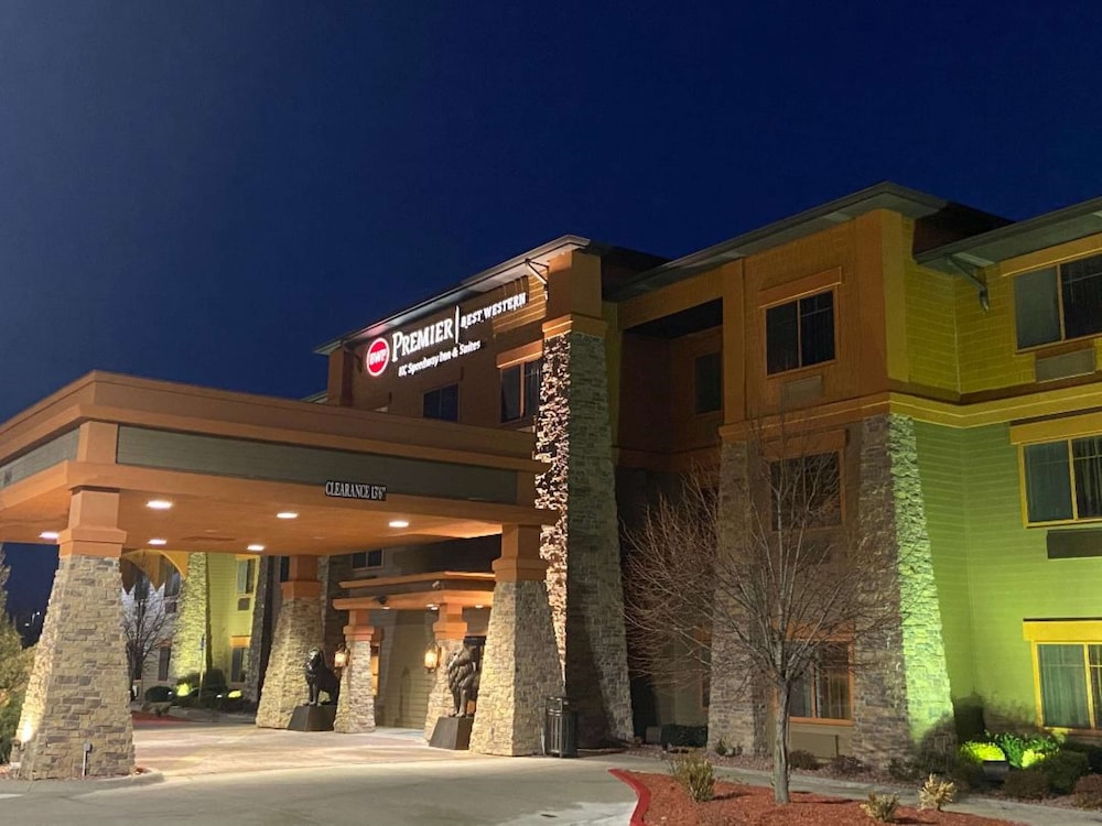 Best Western Plus KC Speedway Inn & Suites 1/31