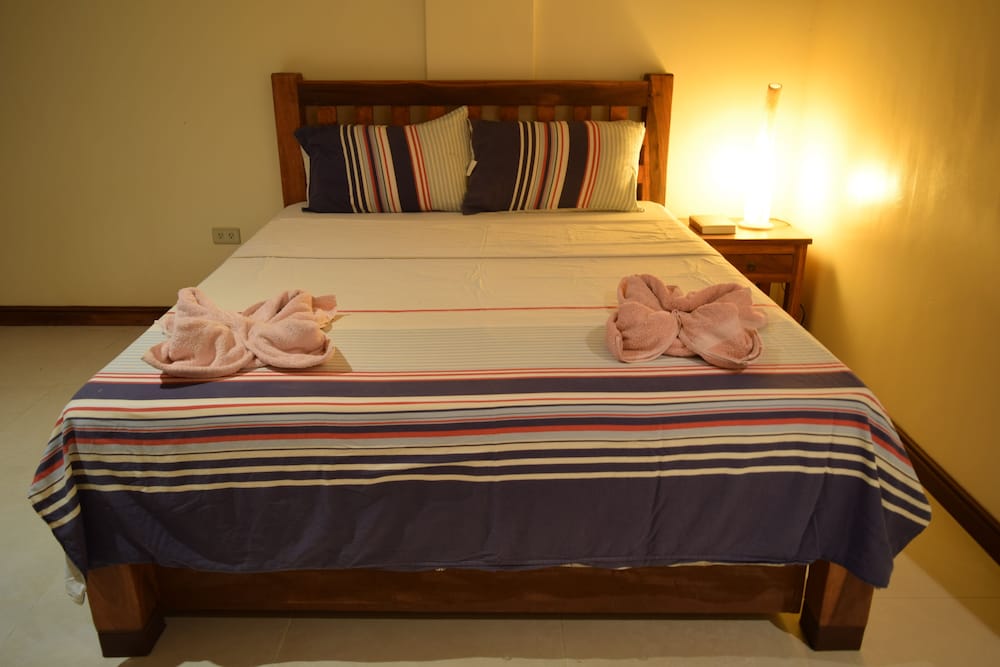 Tribal Hills Mountain Resort 24/61