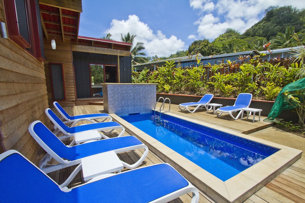 Paradise Holiday Homes Rarotonga 8/19