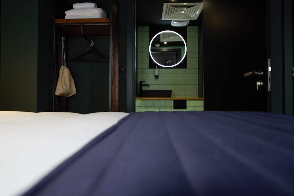 Duke Street Boutique Hotel 18/30