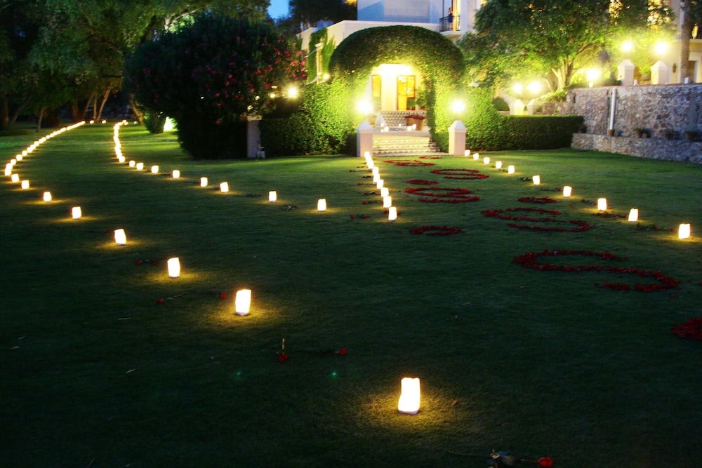 Hotel Villa Antigua 42/54