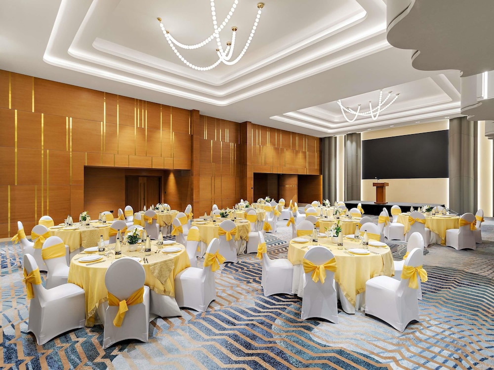 MERCURE ABU DHABI DOWNTOWN 51/58