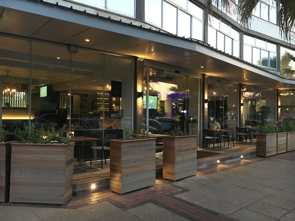Belaire Suites 2/50