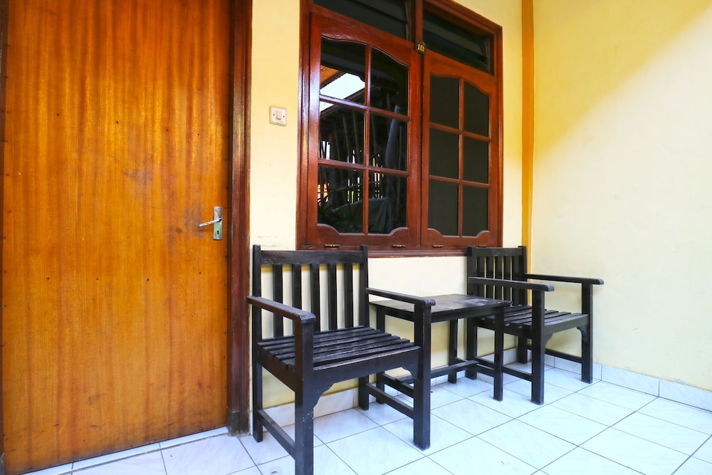 Gora Beach Inn 34/53