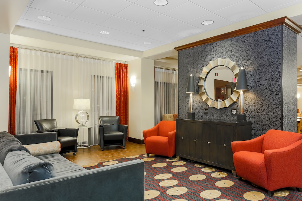 Hampton Inn Champaign/Urbana 17/63