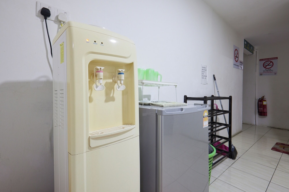 Uncle Guesthouse Kuala Terengganu by ZUZU 46/62