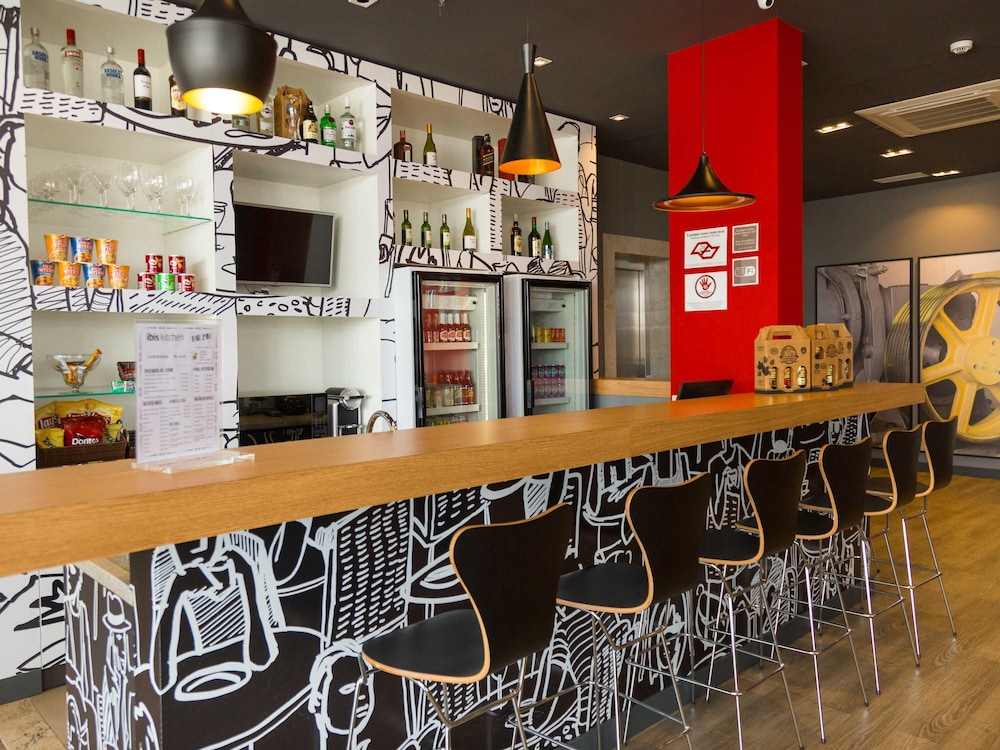 Ibis Lorena 52/61
