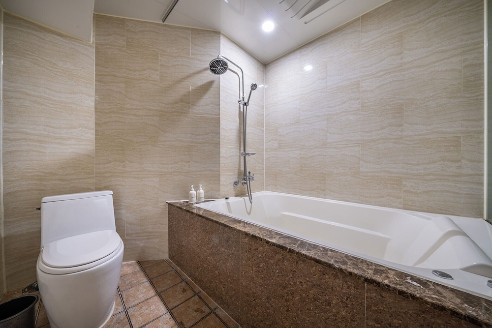 Seowon Tourist Hotel 16/20