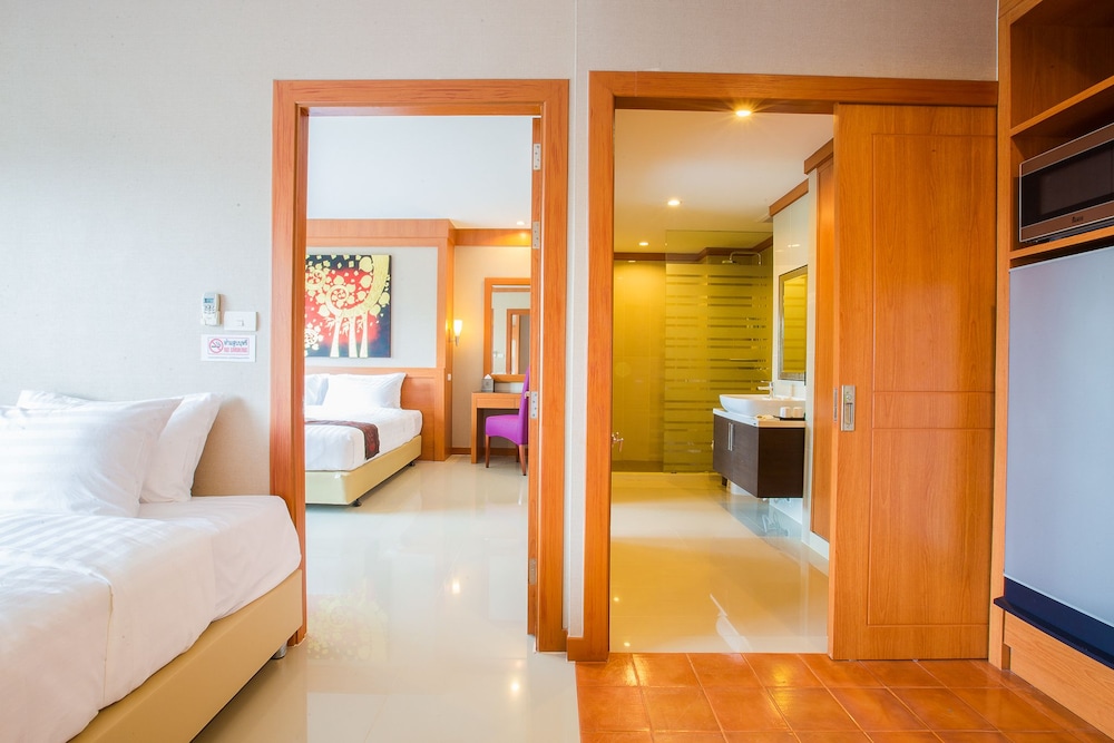 Romantic Khon Kaen Hotel 16/52