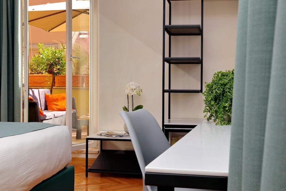 VICO ROOMS AND TERRACE 25/73