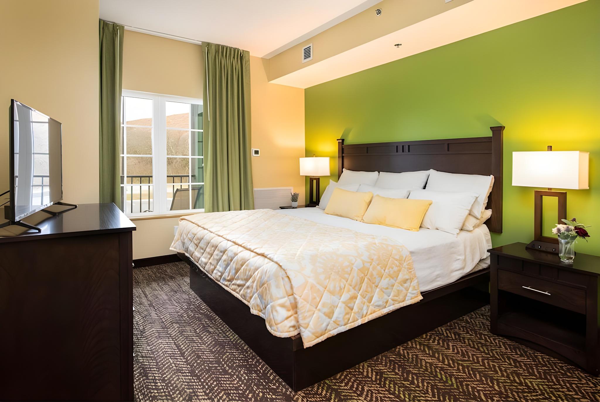 Condominium, 2 Bedrooms, Premium
