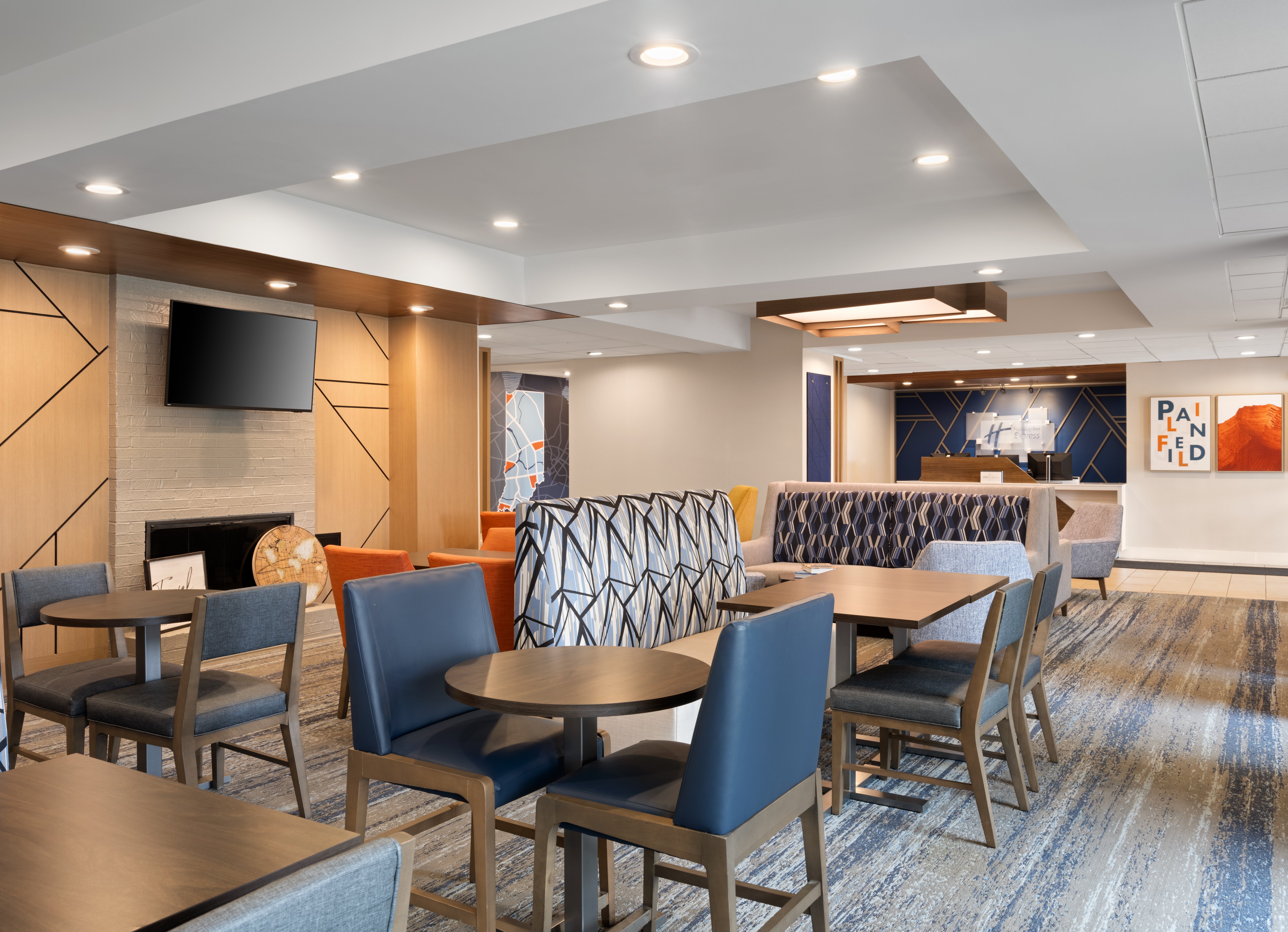 Holiday Inn Express Indianapolis Airport 75/80