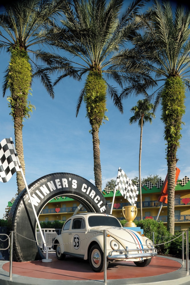 Disneys All Star Movies Resort 24/41
