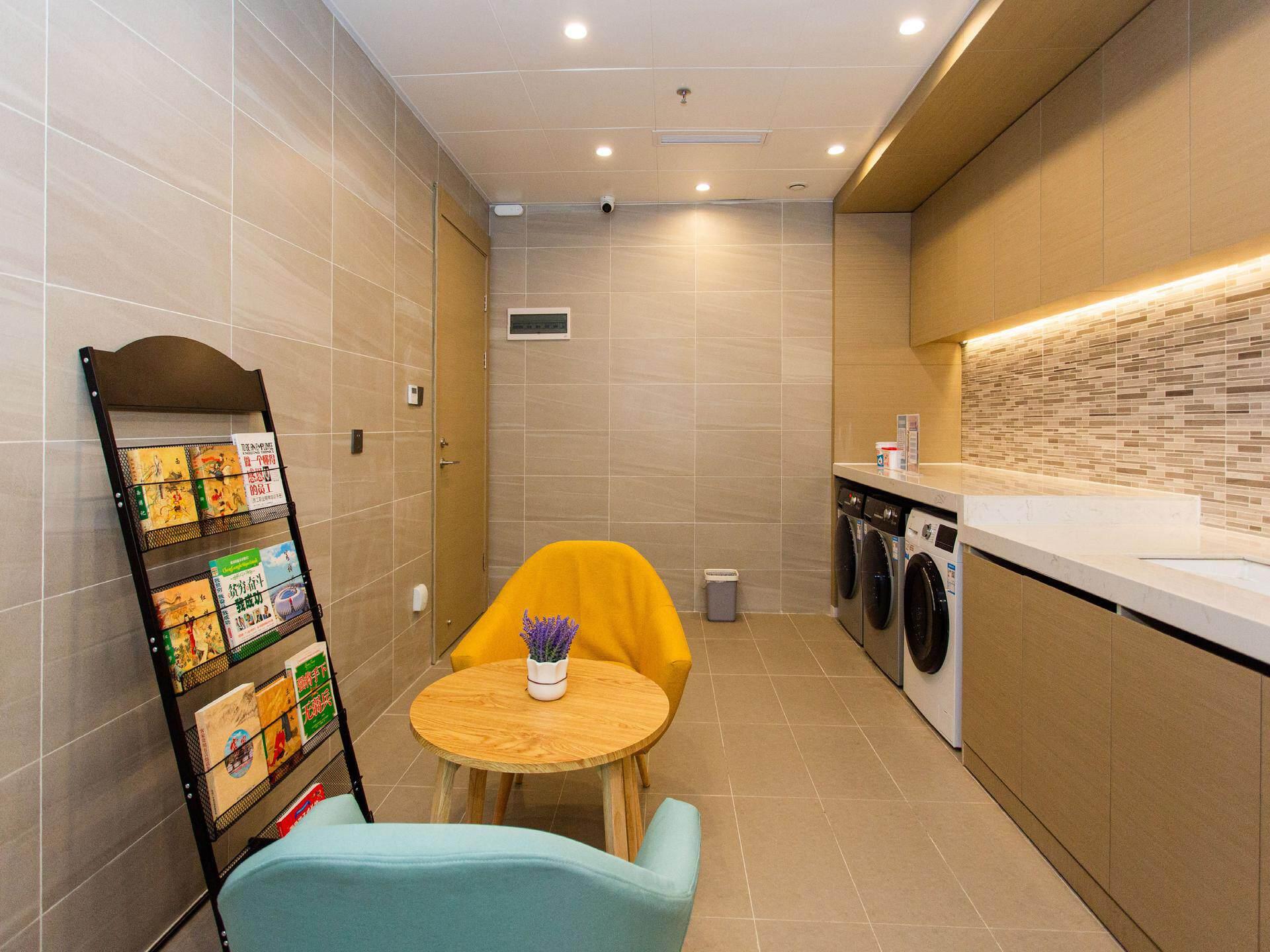 Lavande Hotel (Shenzhen Nanshan Science and Technology Park Vanke Cloud City) 43/53