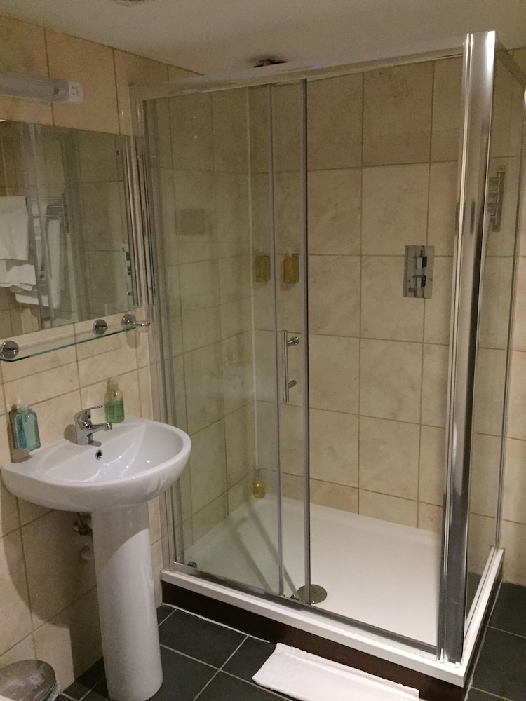 Edinburgh House Hotel 47/50