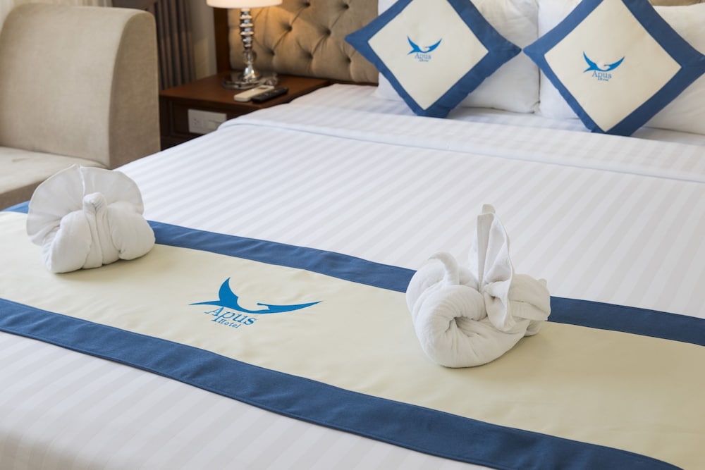 Apus Hotel 22/77