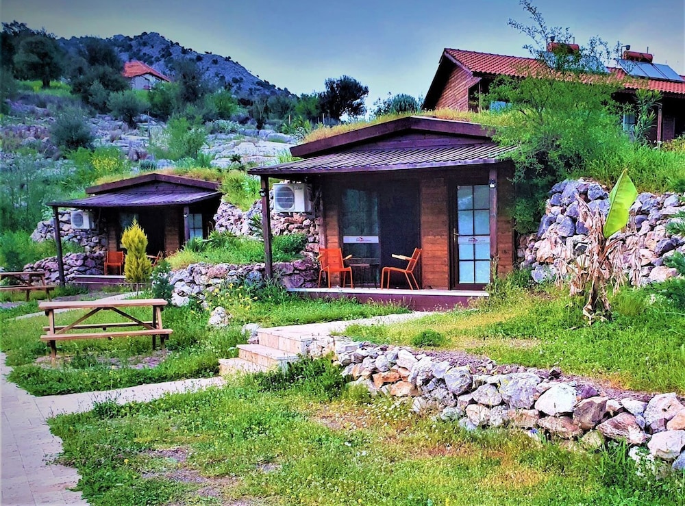 Milyos Hotel 1/42