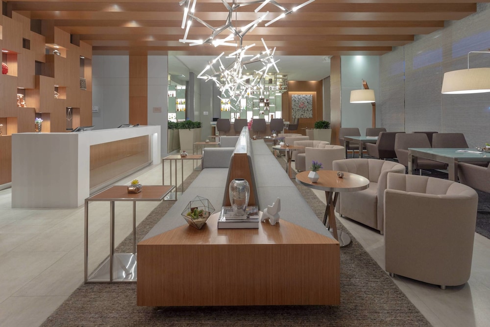 AC Hotel by Marriott Santa Marta 57/65
