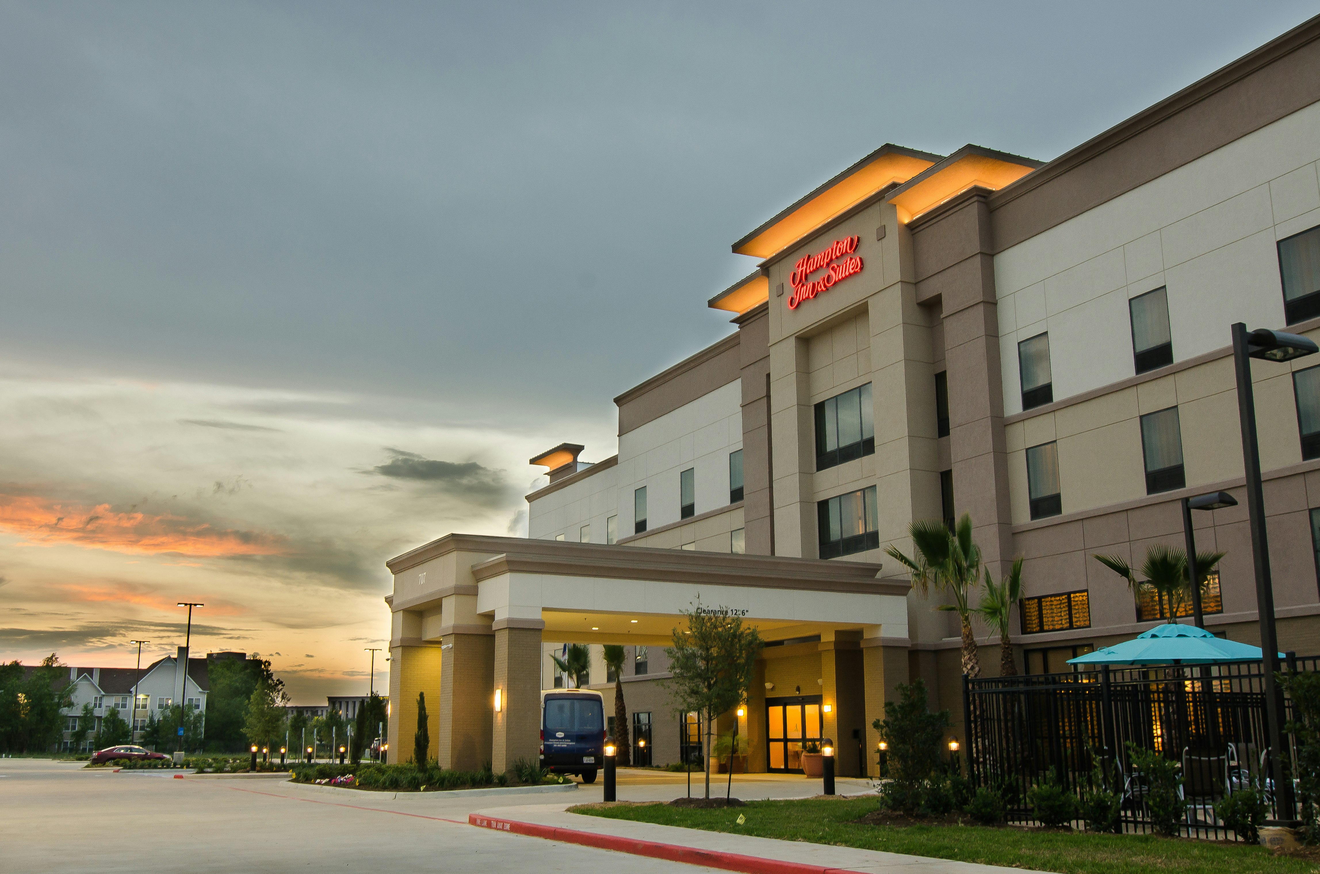Hampton Inn & Suites by Hilton Houston North IAH 18/21