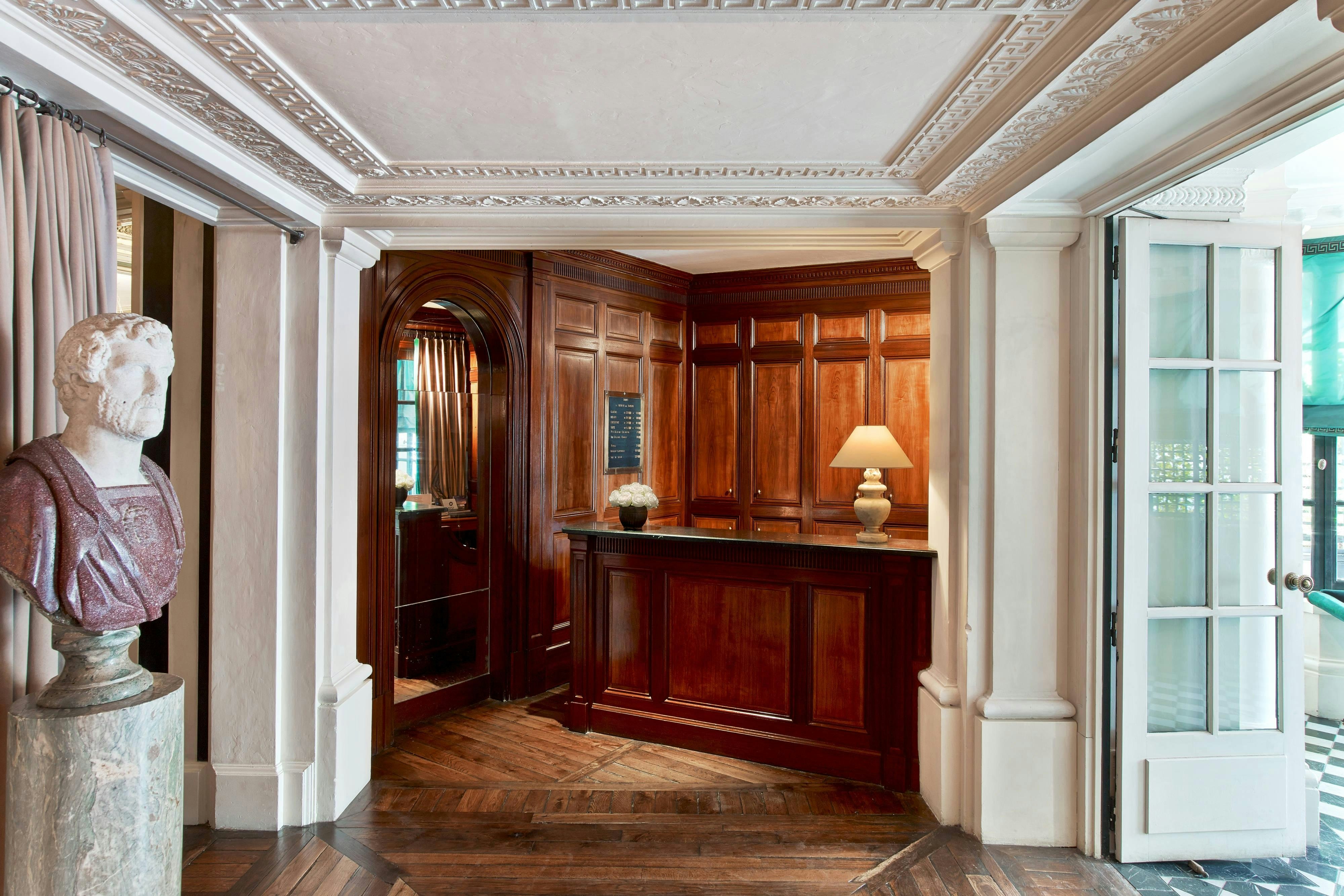 Lobby at Le Dokhan's, Paris Arc de Triomphe, a Tribute Portfolio Hotel, PARIS