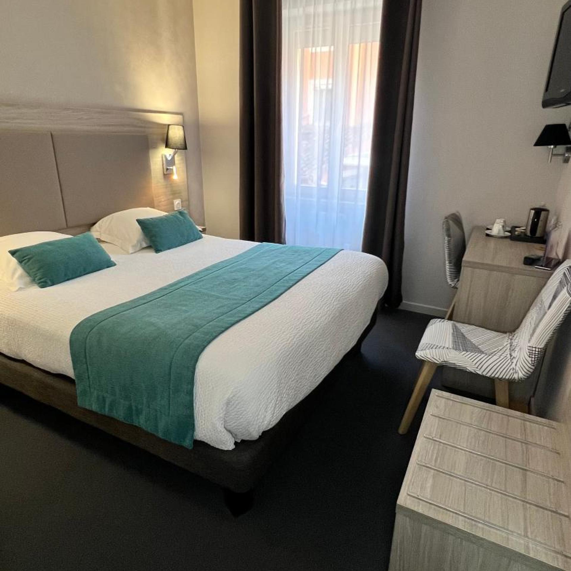 HÔTEL AZALÉES 15/50