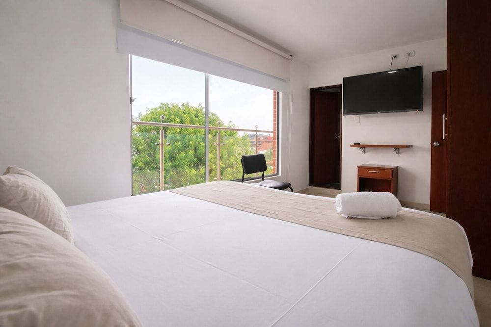 1 BEDROOM, TRADITIONAL, DOUBLE BED