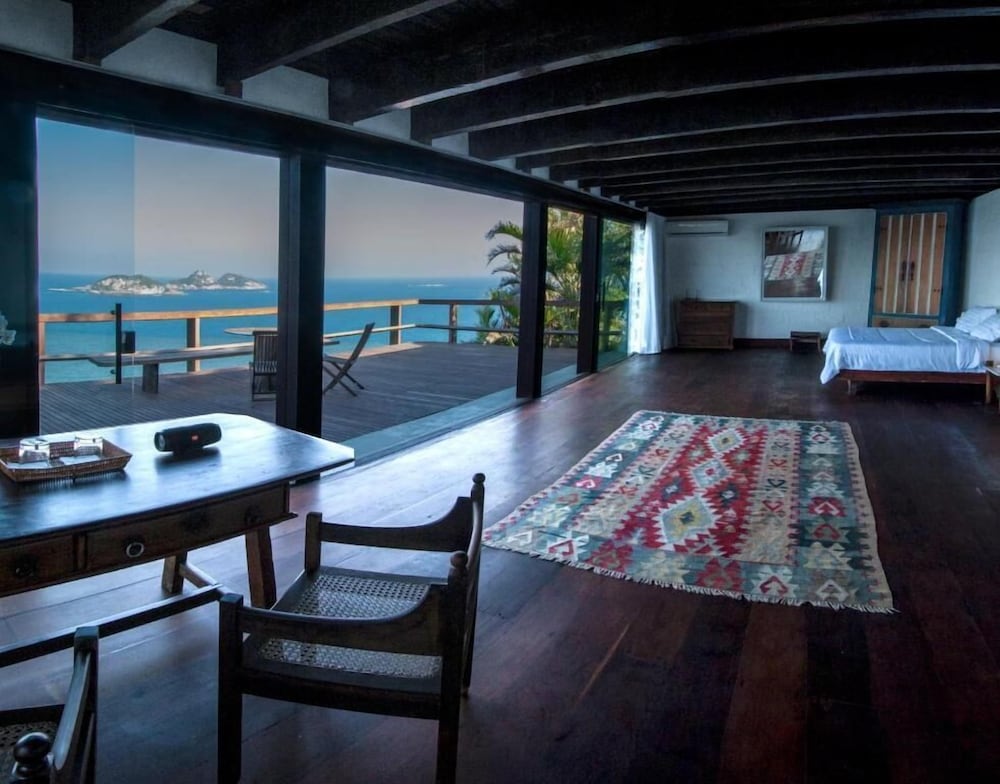 Cliffside Guest House Experience 30/67