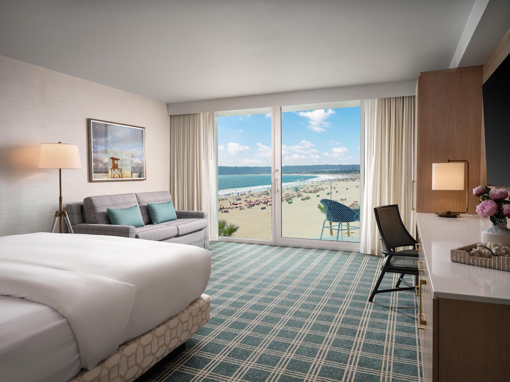 Ocean, Club, King Bed, Ocean View