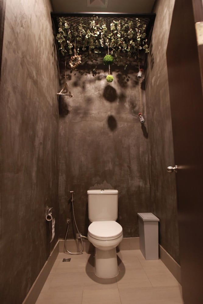 Levana Hotel 41/45