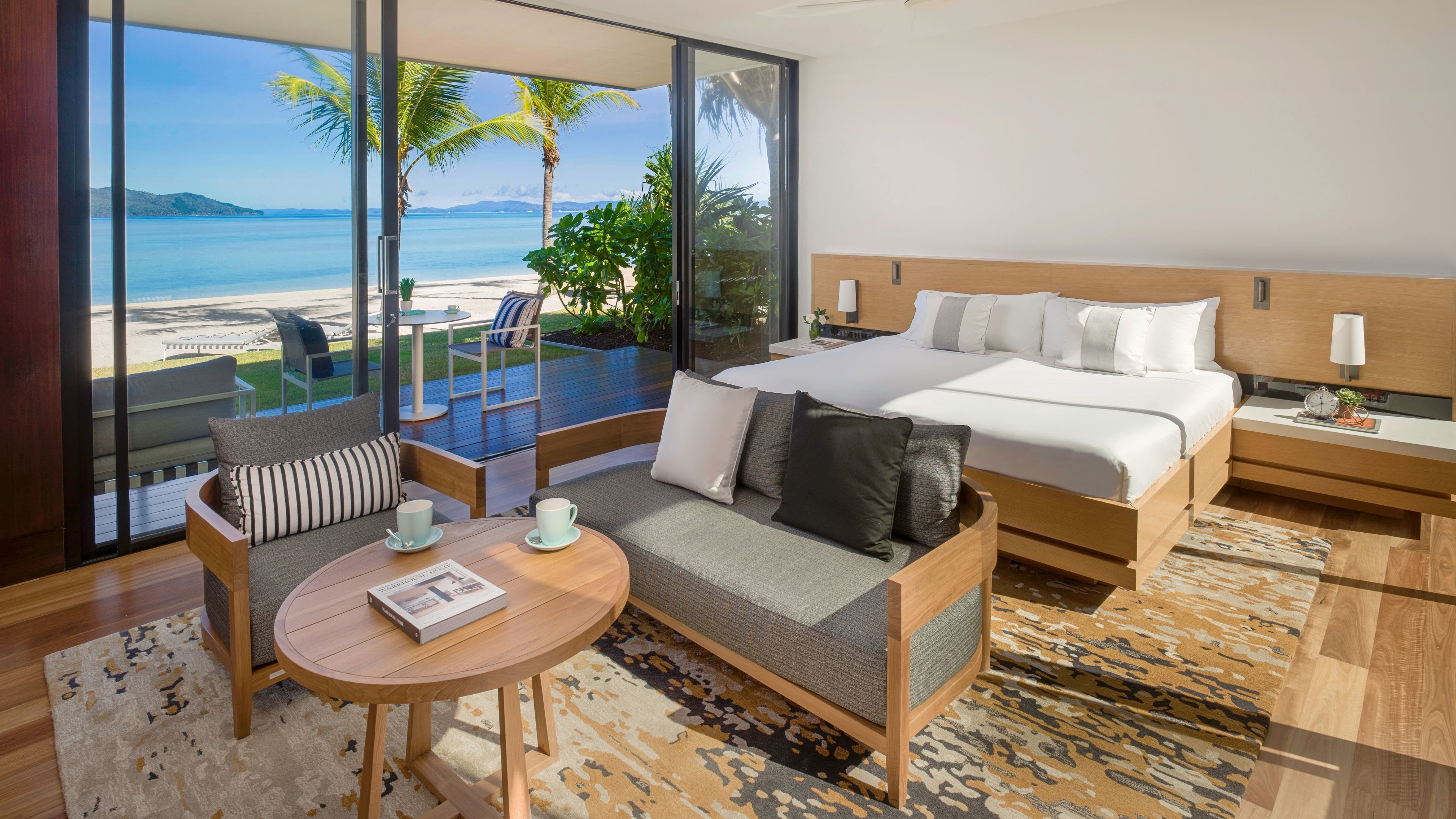 Pool, Villa, King Bed, Beach Front