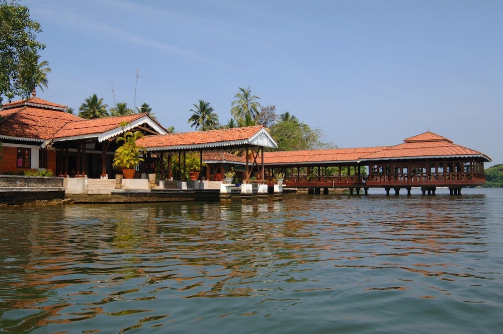 CLUB BENTOTA 39/50