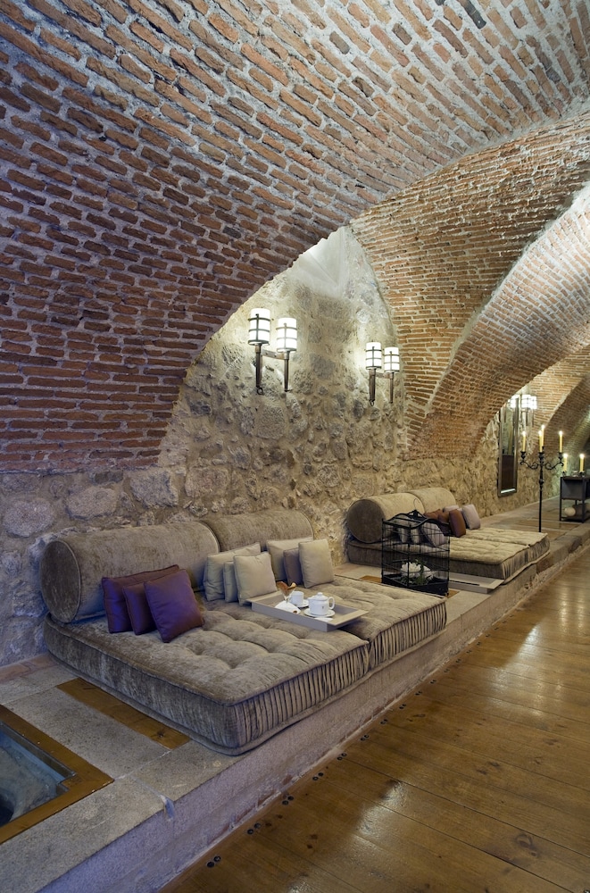 Parador de Plasencia 34/65
