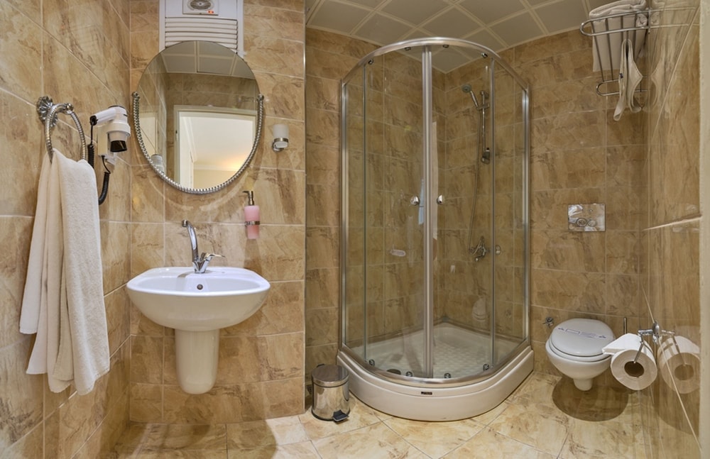 Fuar Hotel 49/50