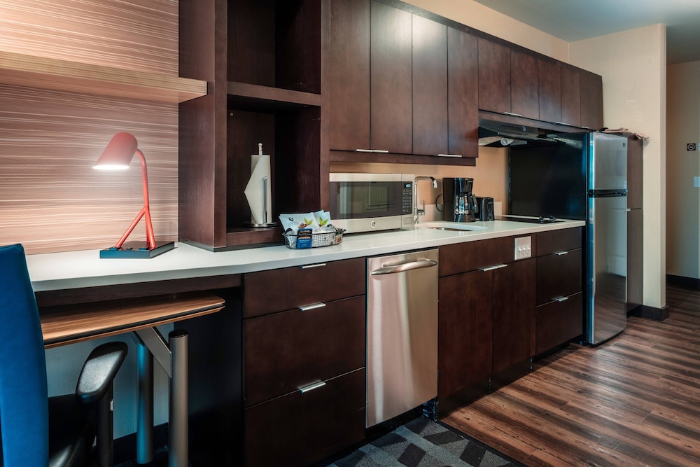 Towneplace Suites Toledo Oregon 11/50