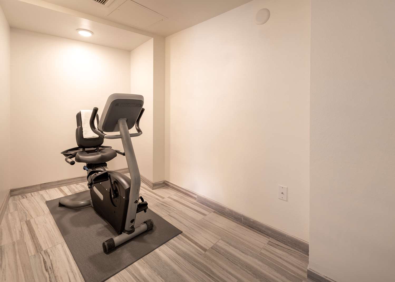 Best Western Plus Wausau Tower Inn 22/43