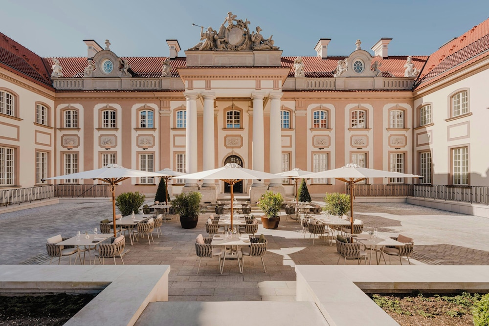 Hotel Verte, Warsaw, Autograph Collection 45/50